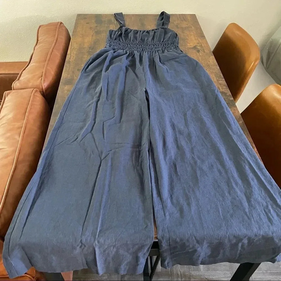 Madewell
Linen Blend Sophie Tank WideLeg Jumpsuit - Picture 3 of 8